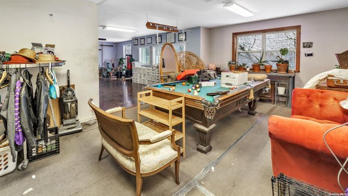 Billiard Table, Game Room, Interior