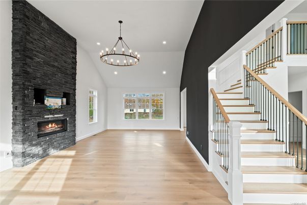 Chandelier, Fireplace, Interior, Recessed Lighting, Wood Texture Flooring