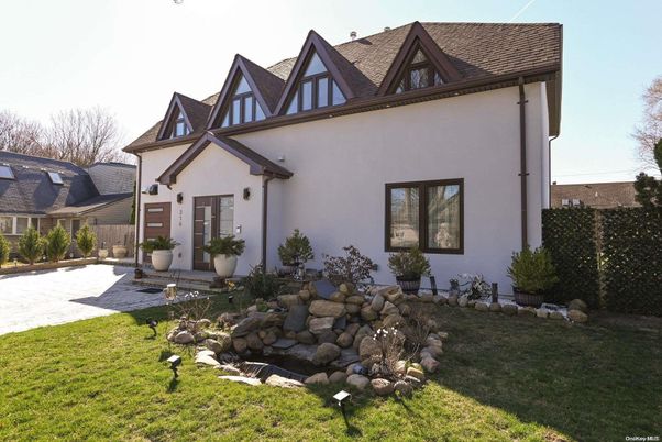 Backyard, Exterior, Facade, Tudor Revival