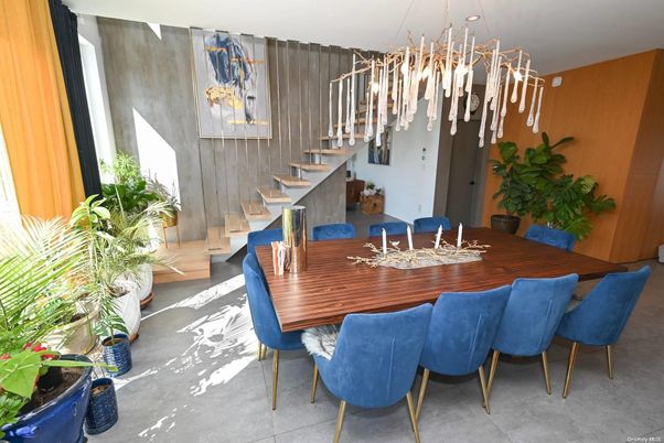 Dining room, Interior