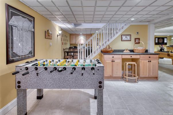Billiard Table, Game Room, Interior, Recessed Lighting