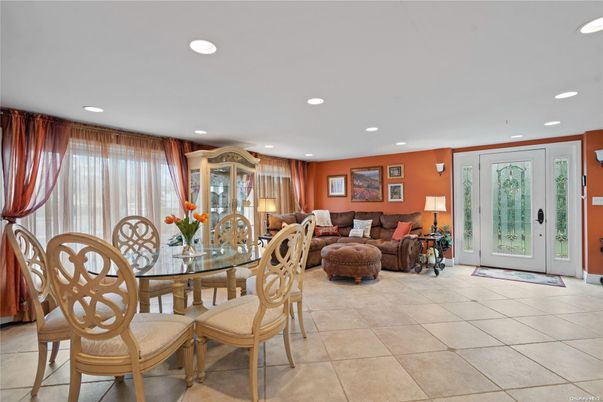 Dining room, Interior, Living room, Recessed Lighting