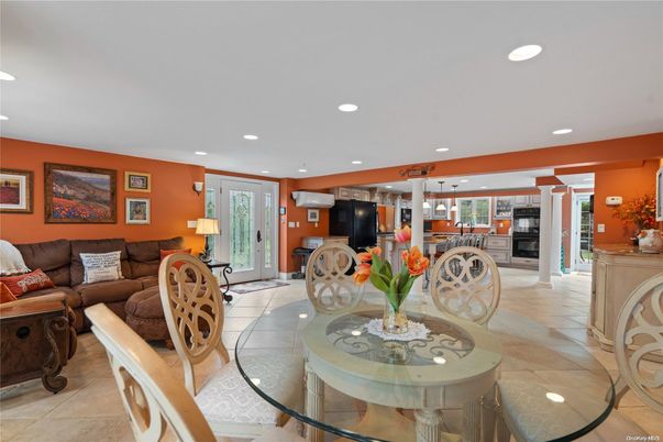 Dining room, Interior, Living room, Recessed Lighting