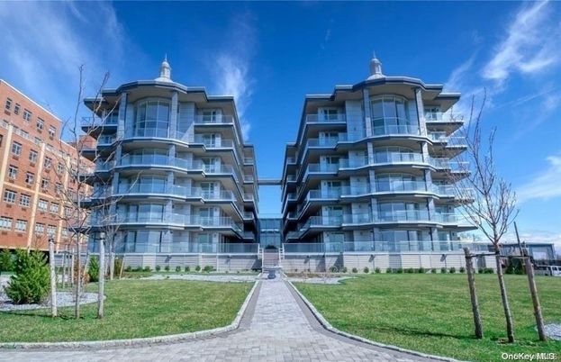 Exterior, Facade, Condo Building