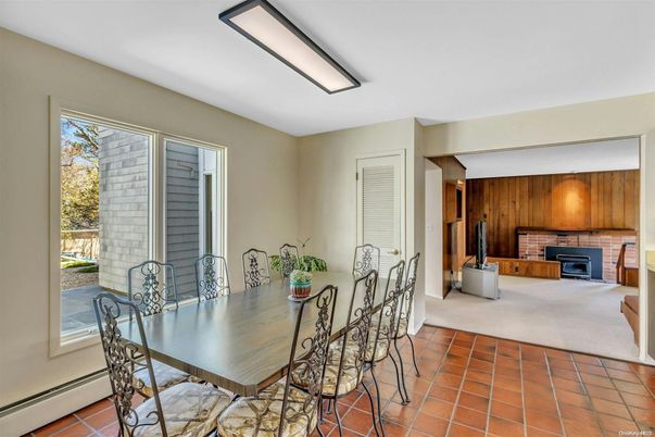 Dining room, Fireplace, Interior