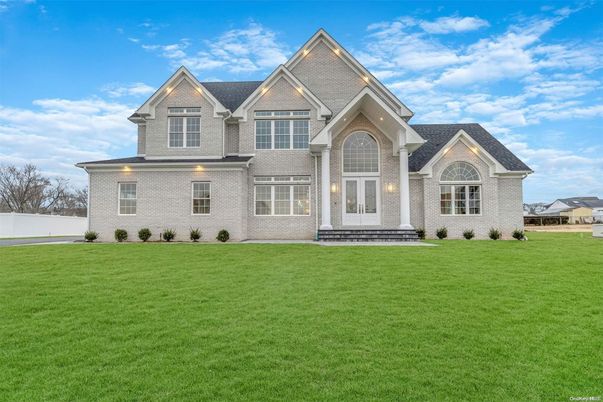 Exterior, Facade, Brick Traditional