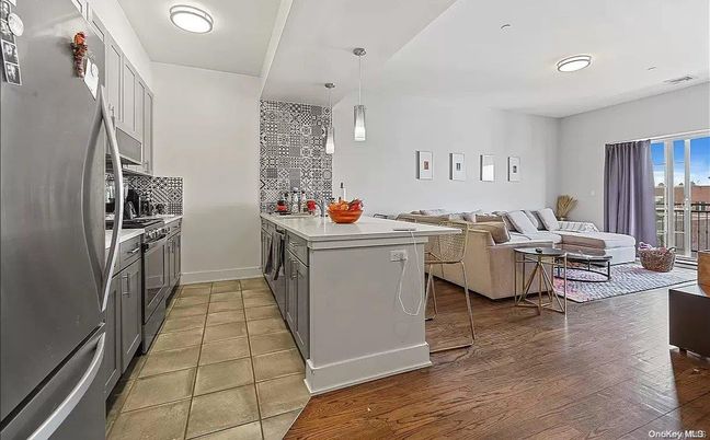 Interior, Kitchen, Living room, Pendant Lights, Recessed Lighting, Wood Texture Flooring
