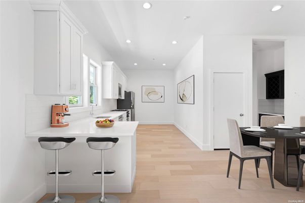 Dining room, Interior, Kitchen, Recessed Lighting, Wood Texture Flooring