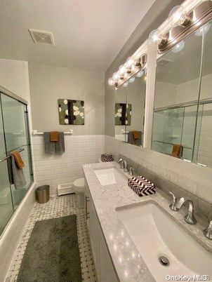 Bathroom, Dual Sink Vanities, Glass Shower, Interior