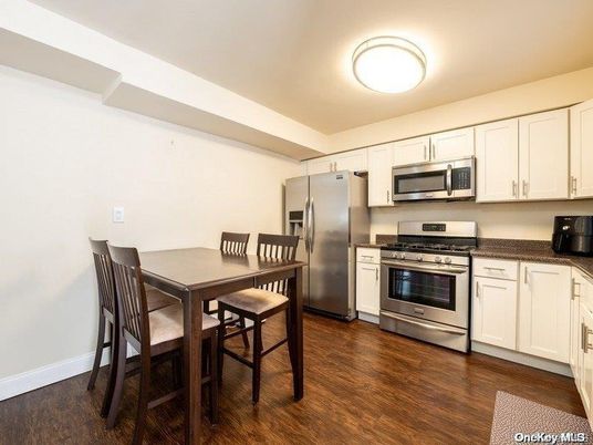Dining room, Interior, Kitchen, Stainless Steel Appliances, Wood Texture Flooring