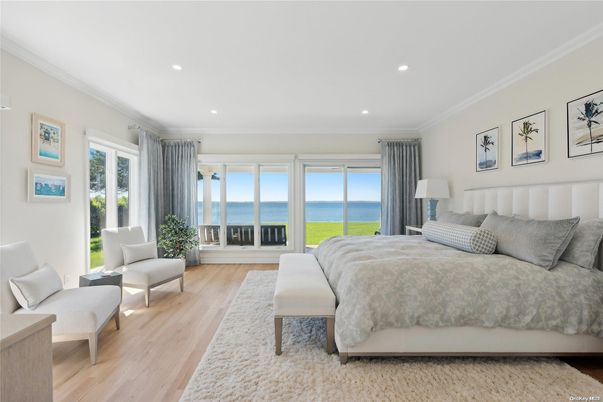 Bedroom, Interior, Recessed Lighting, Water, Wood Texture Flooring