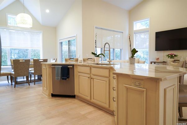 Dining room, Interior, Kitchen, Pendant Lights, Recessed Lighting, Wood Texture Flooring