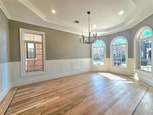 Empty room, Interior, Pendant Lights, Recessed Lighting, Wood Texture Flooring