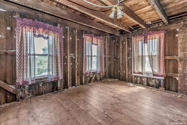 Empty room, Interior, Wooden Beams, Wooden Ceilings, Wood Texture Flooring
