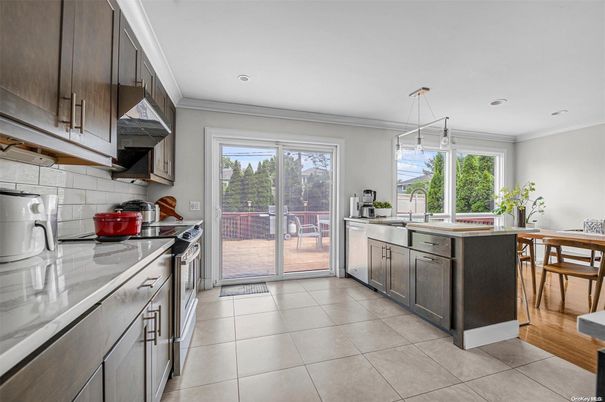 Dining room, Interior, Kitchen, Pendant Lights, Recessed Lighting