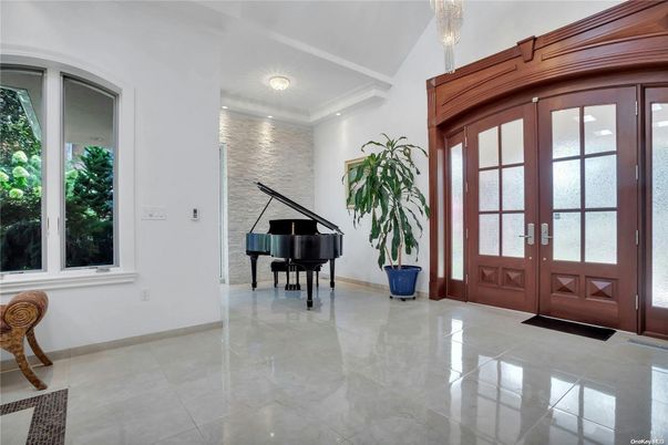 Interior, Piano, Recessed Lighting