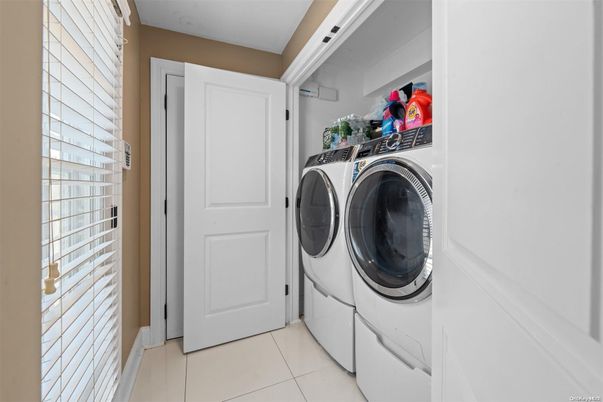 Interior, Utility Closets, Washer