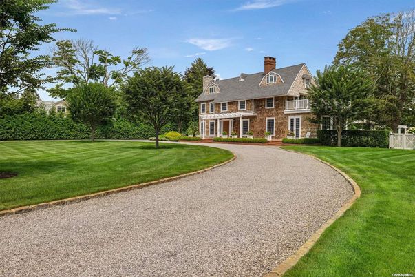 Backyard, Exterior, Facade, Brick Facade, French Provincial