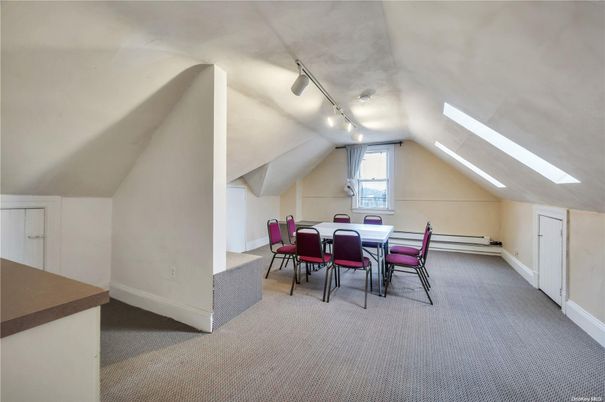 Dining room, Interior