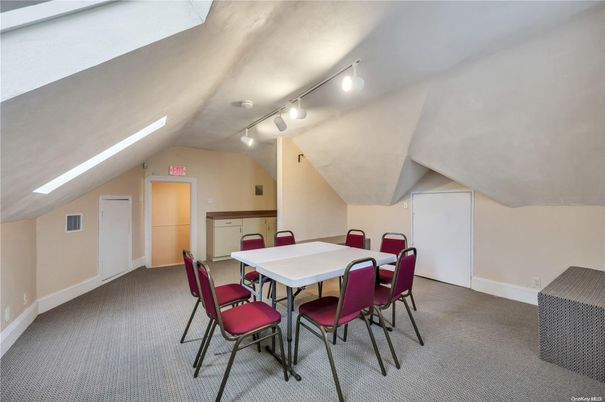 Dining room, Interior