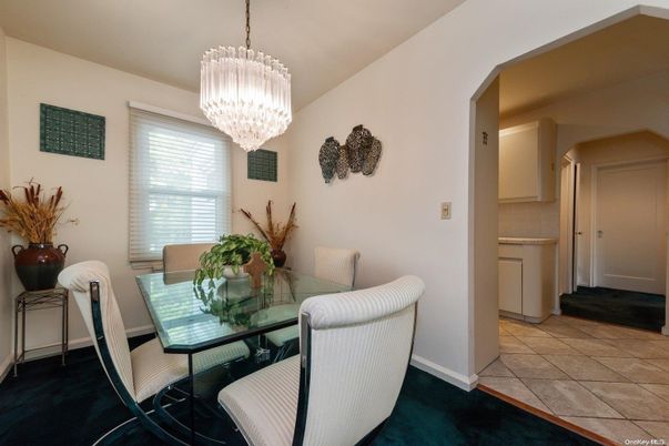 Chandelier, Dining room, Interior