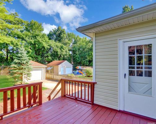 Backyard, Detached Garage, Exterior