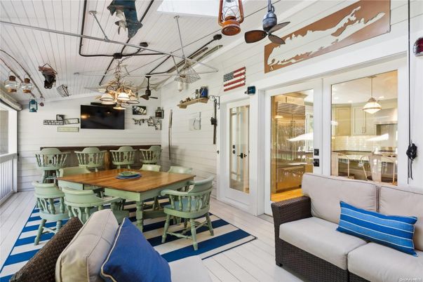 Dining room, Interior, Pendant Lights