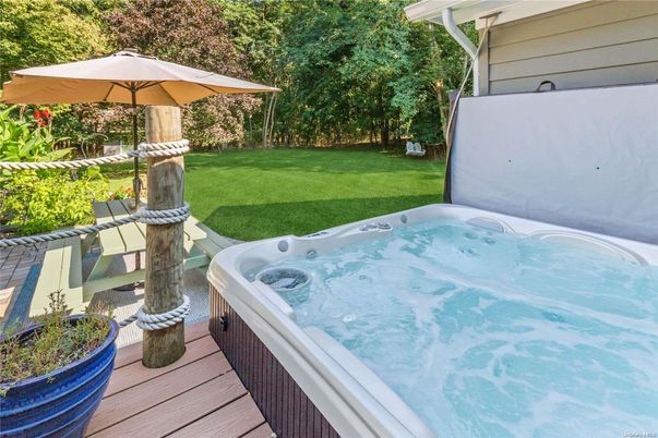 Backyard, Exterior, Hot Tub