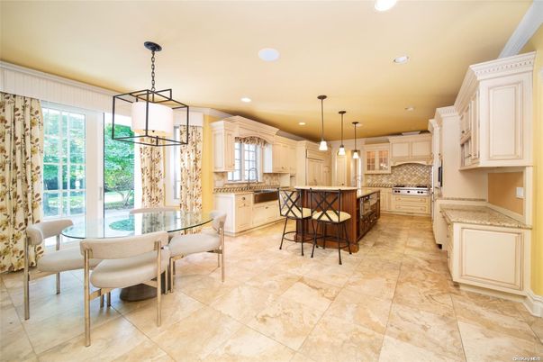 Dining room, Interior, Kitchen, Pendant Lights, Recessed Lighting