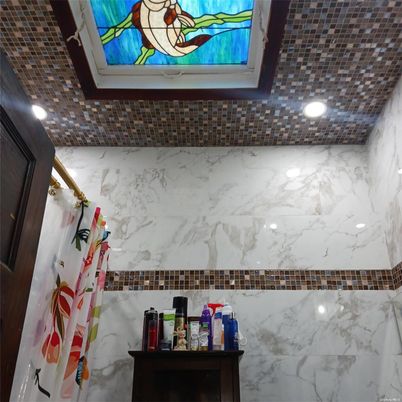 Bathroom, Interior, Marble, Marble Walls, Recessed Lighting