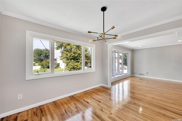 Empty room, Interior, Pendant Lights, Recessed Lighting, Wood Texture Flooring