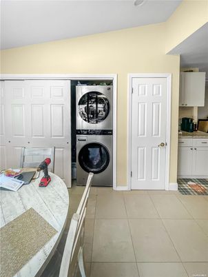 Dining room, Interior, Washer