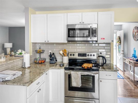 Interior, Kitchen, Stainless Steel Appliances