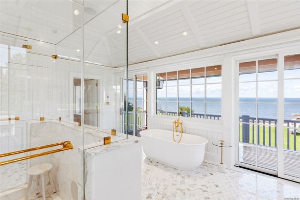 Bathroom, Free Standing Baths, Glass Shower, Interior, Recessed Lighting, Water