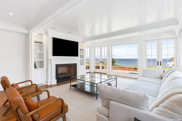Fireplace, Interior, Living room, Recessed Lighting, Water