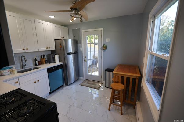 Interior, Kitchen, Marble, Recessed Lighting