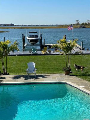 Exterior, Lake, Pool