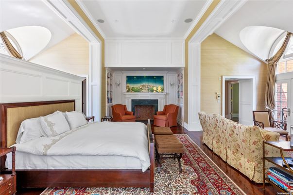Bedroom, Fireplace, Interior, Recessed Lighting, Wood Texture Flooring