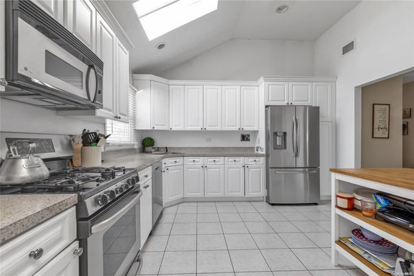 Interior, Kitchen, Stainless Steel Appliances