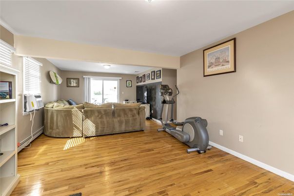 Fitness Equipment, Interior, Living room, Wood Texture Flooring