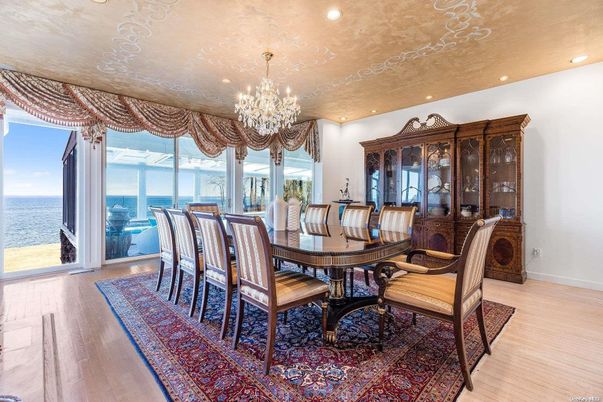 Chandelier, Dining room, Interior, Recessed Lighting, Water, Wood Texture Flooring