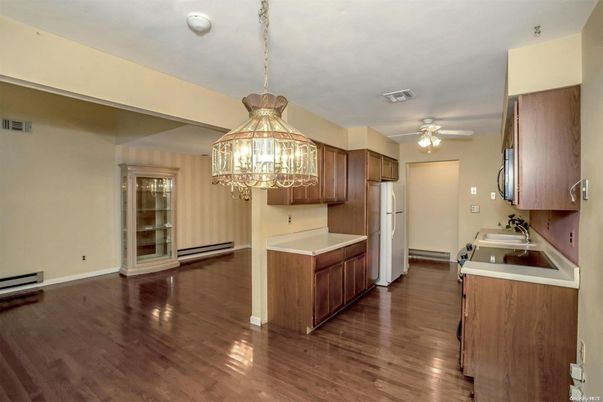 Chandelier, Interior, Kitchen, Wood Texture Flooring