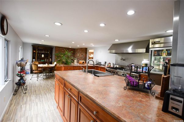 Dining room, Interior, Kitchen, Recessed Lighting, Stainless Steel Appliances, Stone Walls