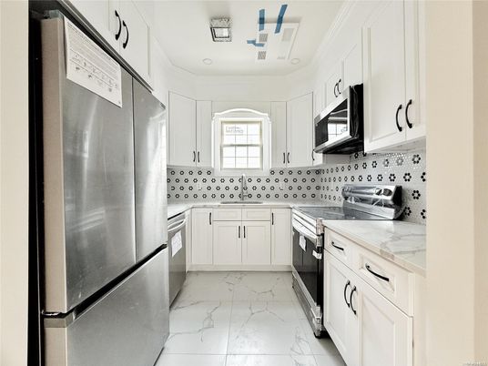 Interior, Kitchen, Marble, Stainless Steel Appliances