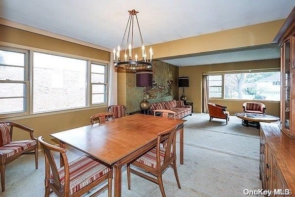 Chandelier, Dining room, Interior, Living room