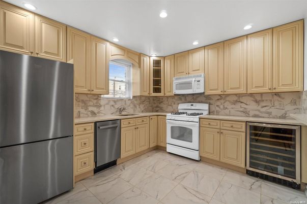 Interior, Kitchen, Marble, Recessed Lighting, Stainless Steel Appliances