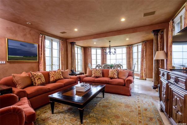Dining room, Interior, Living room, Recessed Lighting