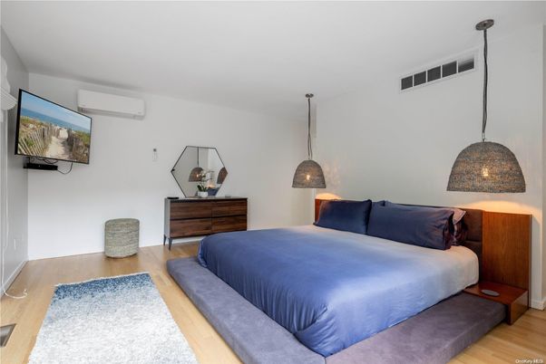 Bedroom, Interior, Pendant Lights, Wood Texture Flooring