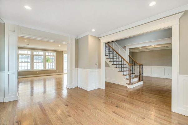Empty room, Interior, Recessed Lighting, Wood Texture Flooring