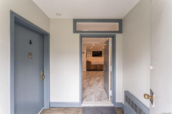 Interior, Marble, Recessed Lighting